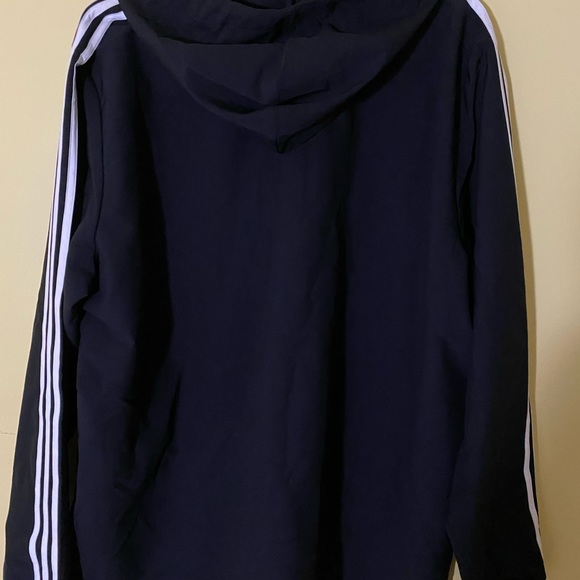 new Adidas windbreaker jacket - Picture 5 of 5